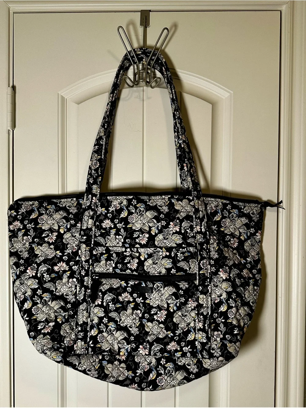 Vera Bradley Miller Travel Quilted Large Tote Black Floral Holland Garden